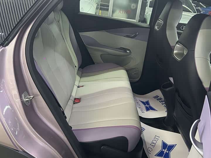 Фото 9 - BYD Dolphin