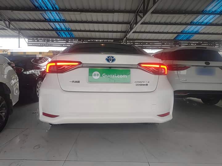 Фото 6 - Toyota Corolla