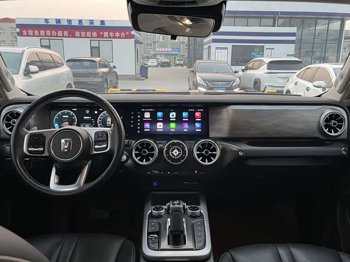 Фото 8 - Tank 300