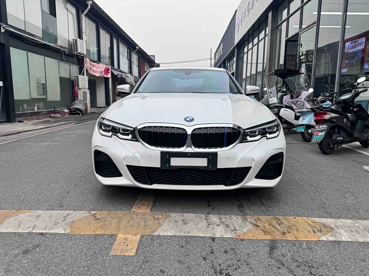 Фото 2 - BMW 3 Series