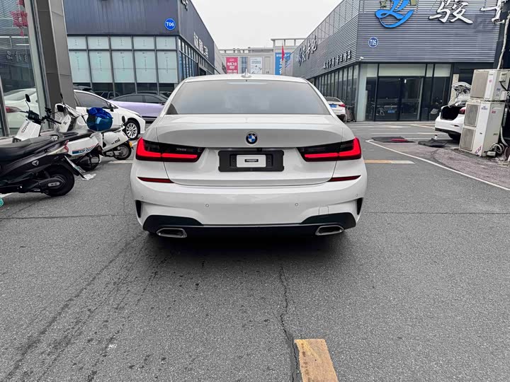 Фото 3 - BMW 3 Series