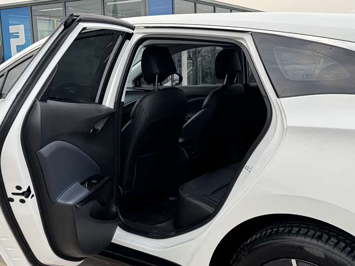 Фото 9 - Buick Velite 6