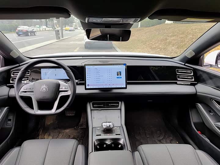 Фото 6 - BYD Qin L