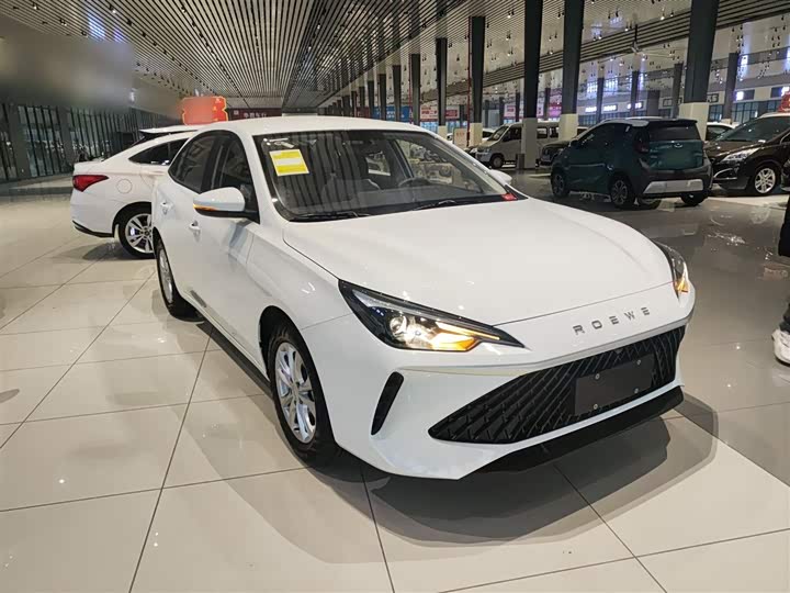 Фото 4 - Roewe i5