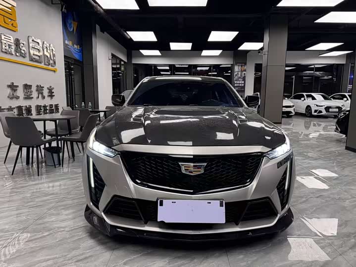 Фото 1 - Cadillac CT5