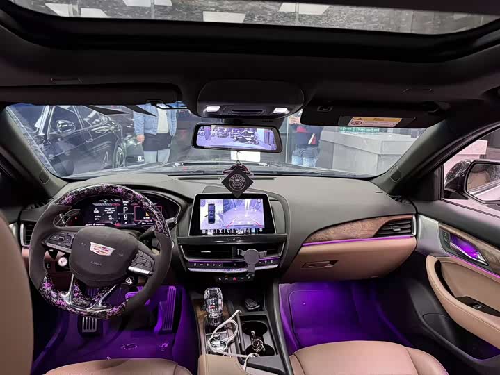 Фото 9 - Cadillac CT5