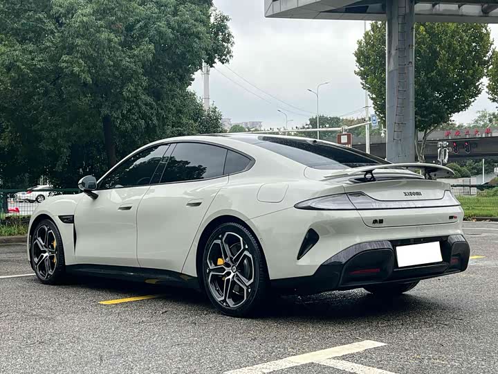 Фото 4 - Xiaomi SU7