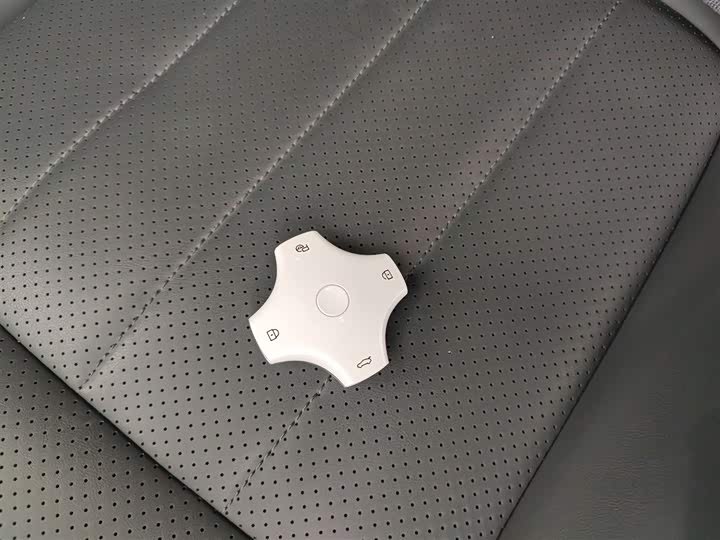 Фото 9 - Dongfeng Yipai eπ 008