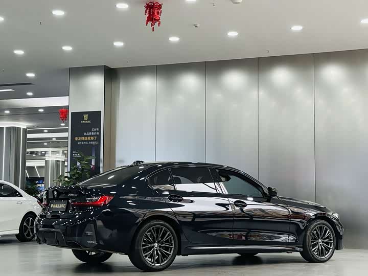 Фото 9 - BMW 3 Series