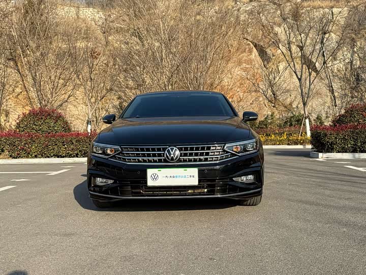 Фото 3 - Volkswagen Magotan