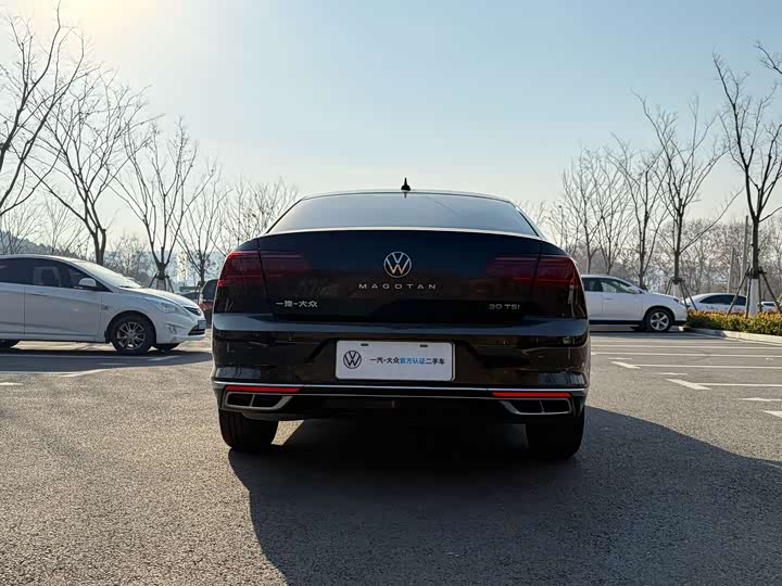 Фото 9 - Volkswagen Magotan