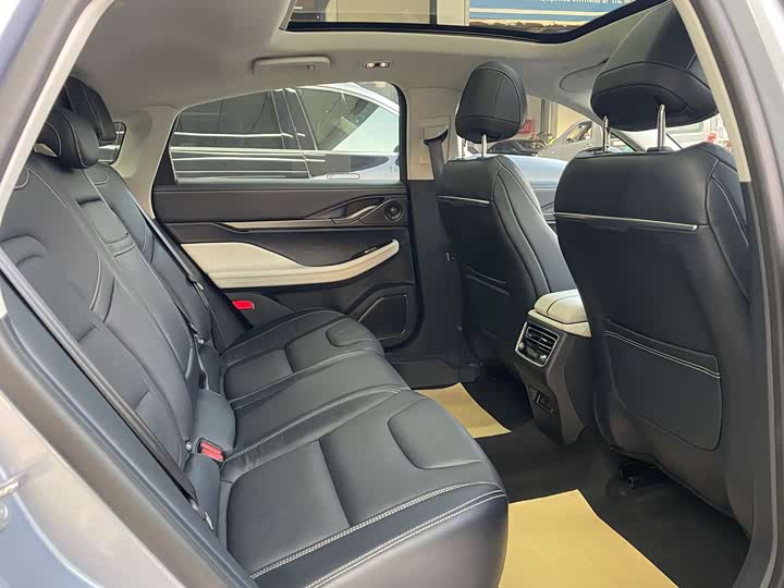 Фото 7 - Lincoln Z (Zephyr)