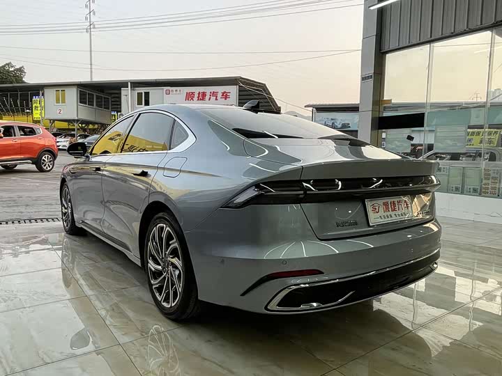 Фото 9 - Lincoln Z (Zephyr)