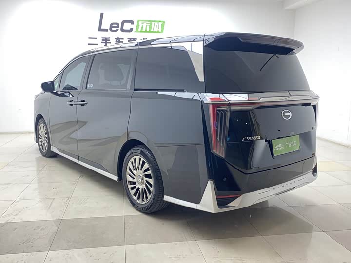 Фото 4 - GAC Trumpchi M8