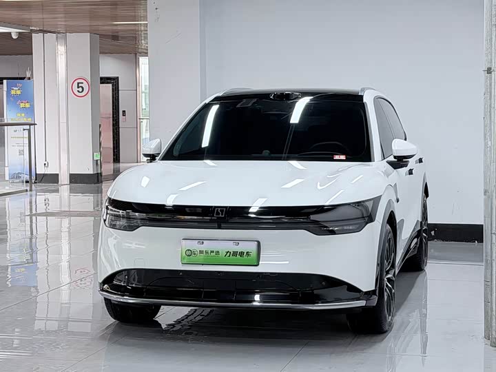 Фото 1 - Zeekr 7X