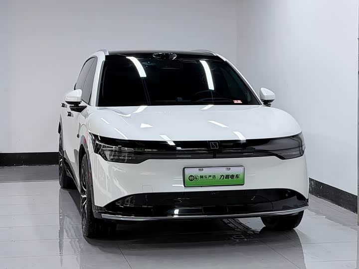 Фото 3 - Zeekr 7X