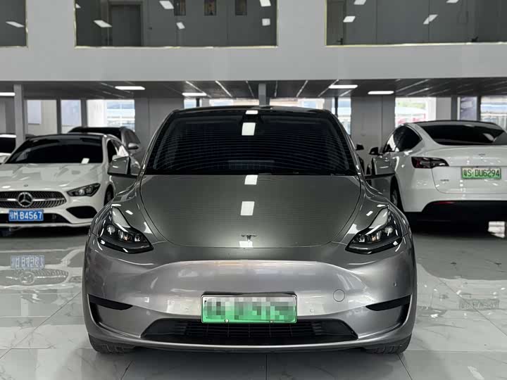 Фото 2 - Tesla Model Y