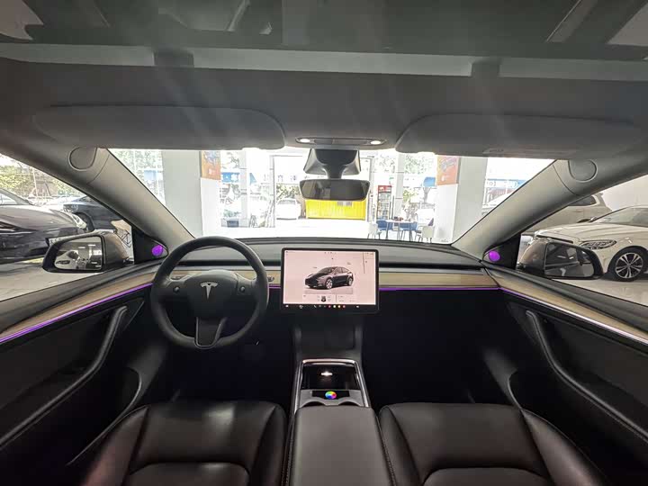 Фото 8 - Tesla Model Y