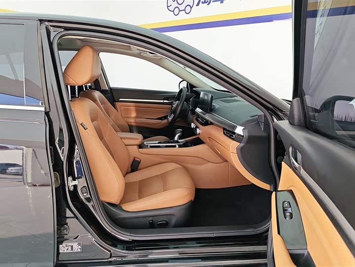 Фото 8 - Nissan Teana