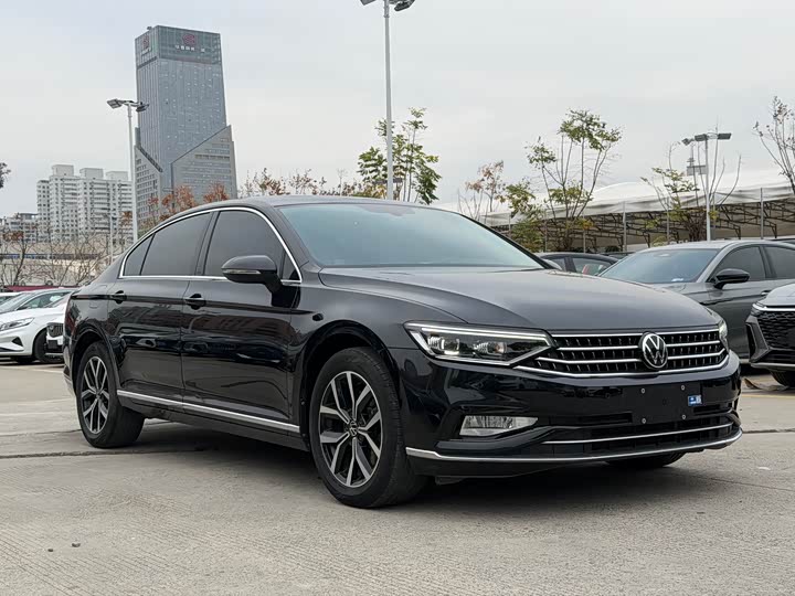 Фото 3 - Volkswagen Magotan