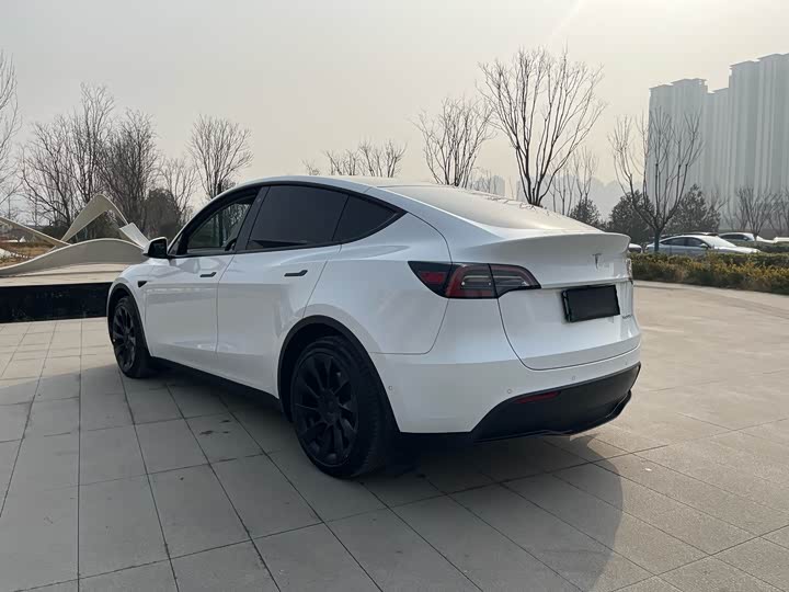 Фото 7 - Tesla Model Y
