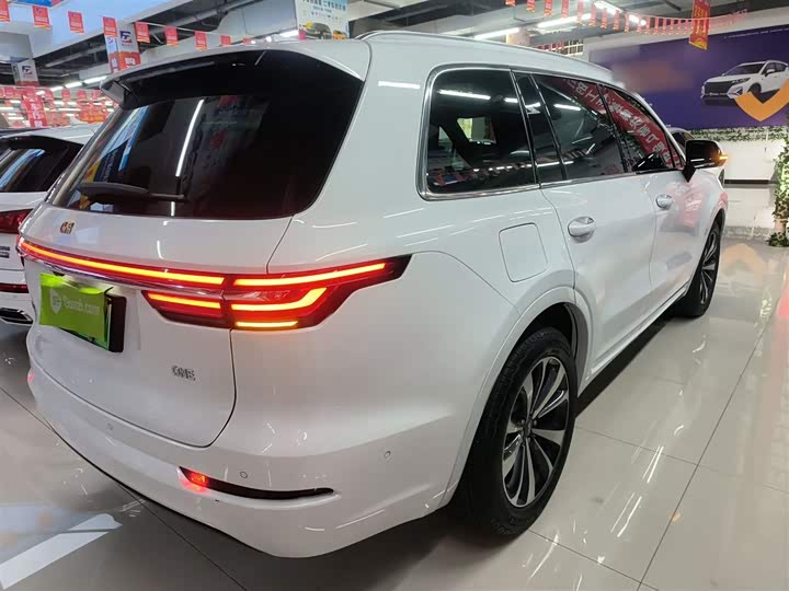 Фото 7 - LiXiang One