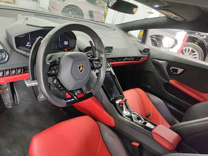 Фото 4 - Lamborghini Huracán