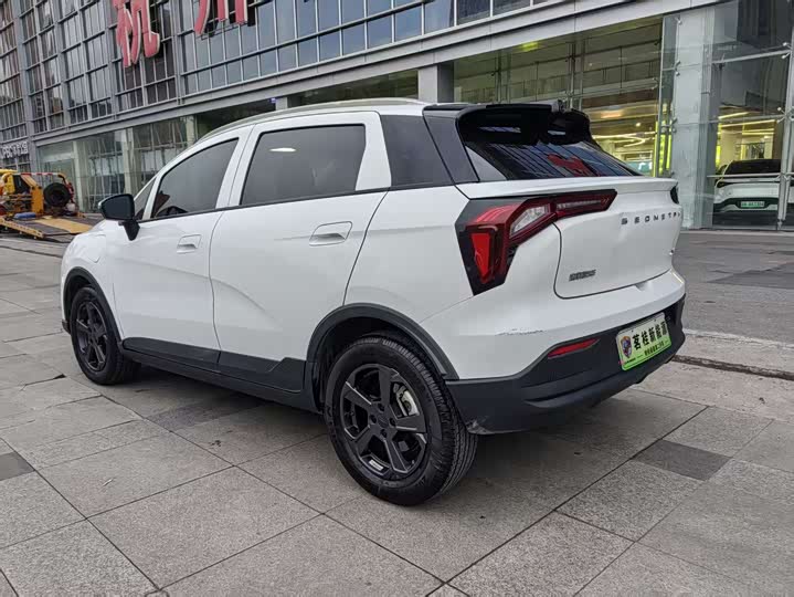 Фото 3 - Geely Geometry E Firefly