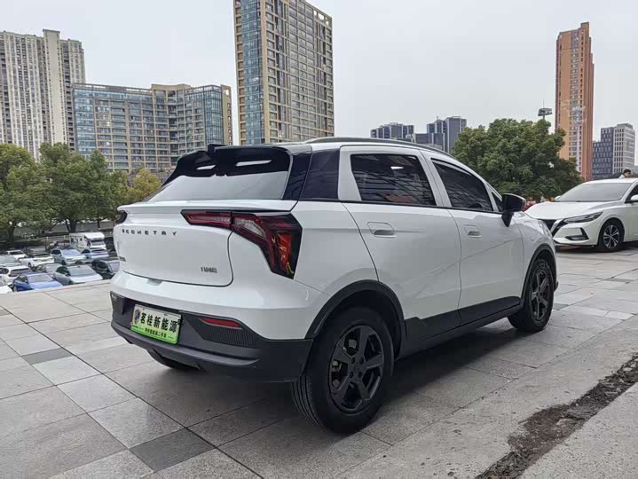 Фото 5 - Geely Geometry E Firefly