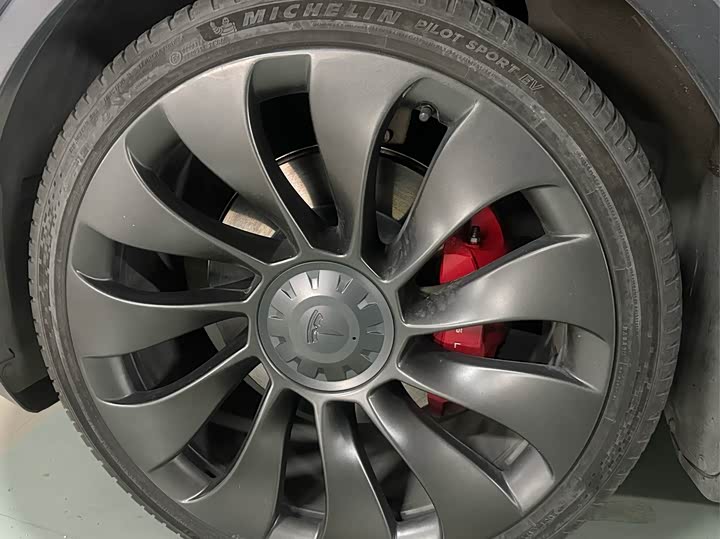 Фото 7 - Tesla Model Y