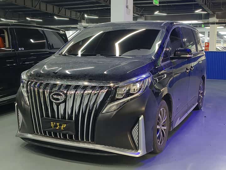 Фото 1 - GAC Trumpchi M8