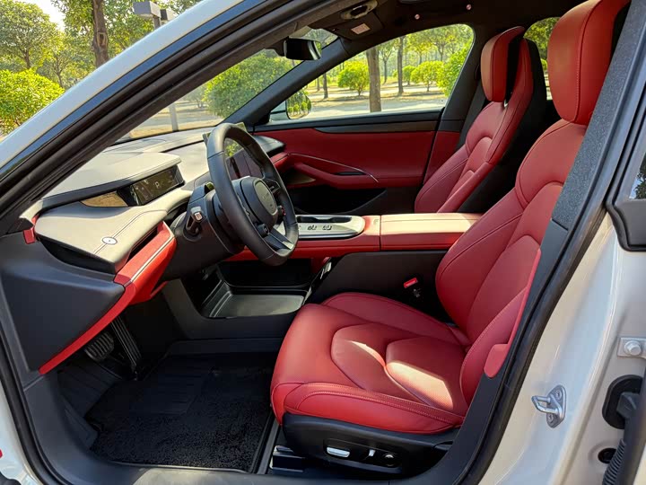 Фото 8 - Xiaomi SU7