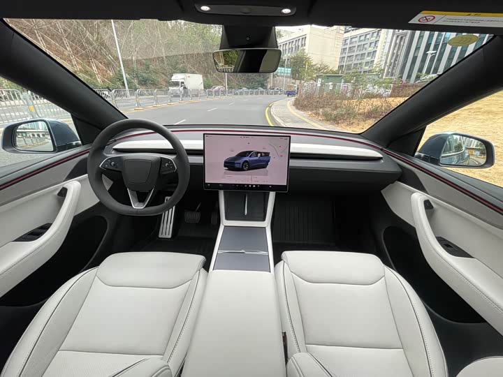 Фото 9 - Tesla Model Y