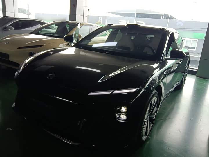 Фото 2 - Nio ET5T