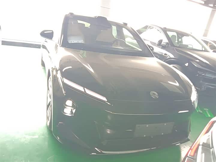 Фото 3 - Nio ET5T