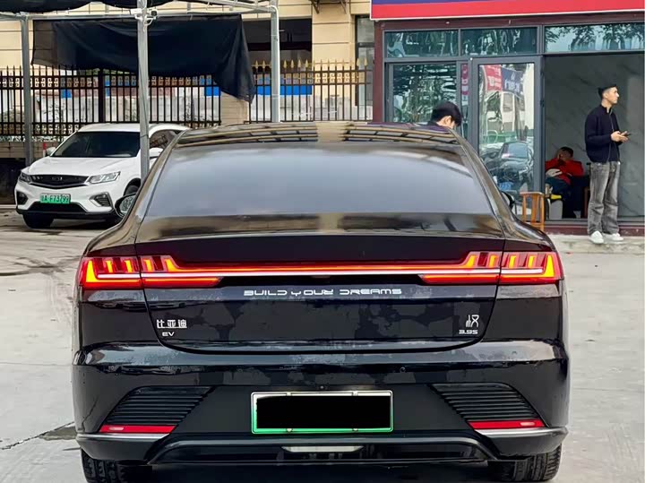 Фото 7 - BYD Han