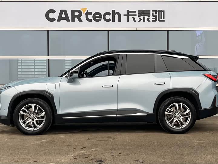 Фото 3 - Nio ES6