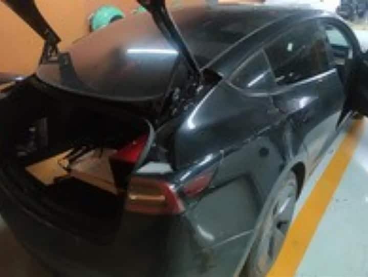 Фото 3 - Tesla Model 3