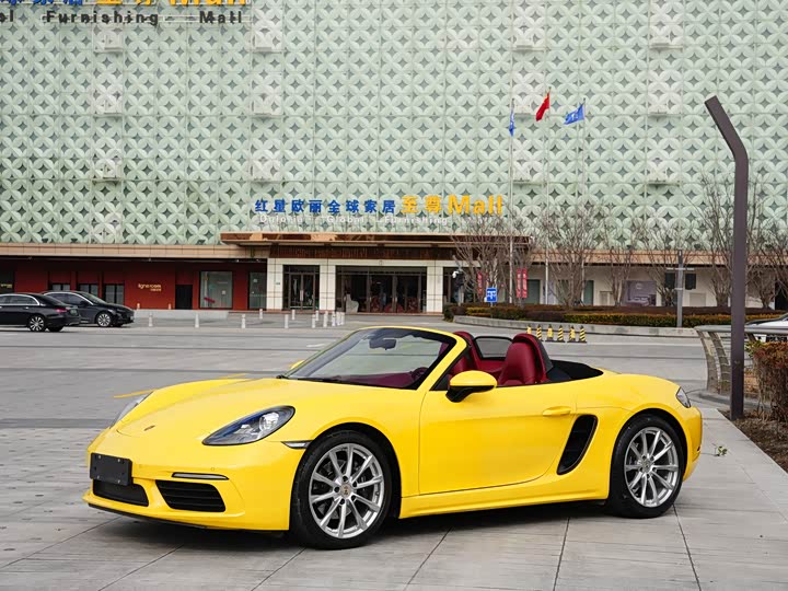 Фото 1 - Porsche 718