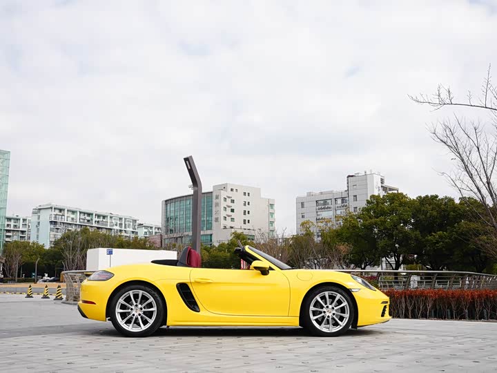 Фото 3 - Porsche 718