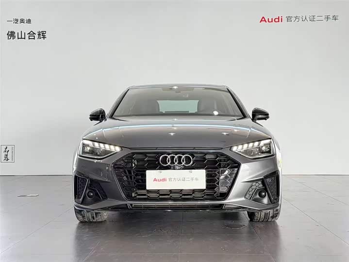 Фото 2 - Audi A4L