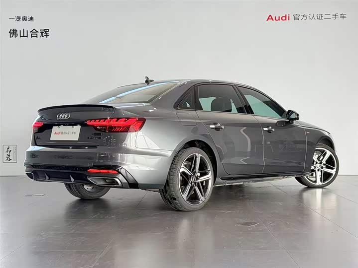 Фото 4 - Audi A4L
