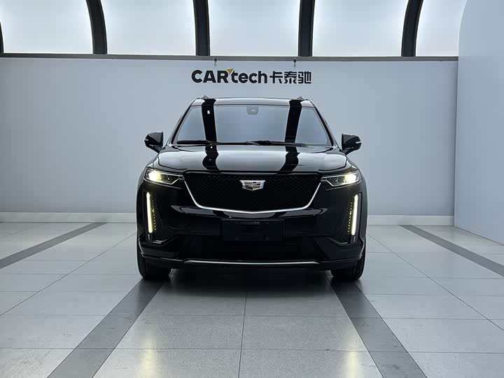 Фото 2 - Cadillac XT6