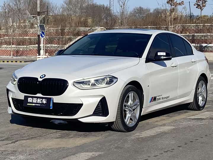 Фото 1 - BMW 1 Series