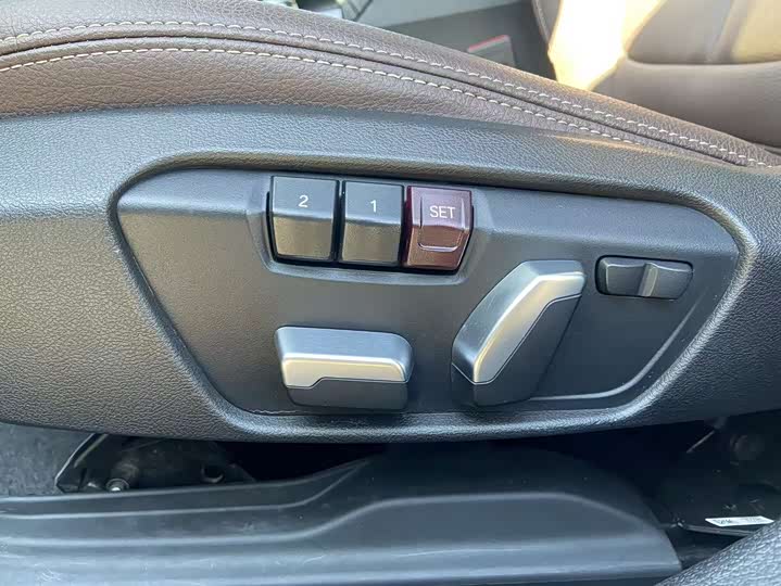 Фото 9 - BMW 1 Series