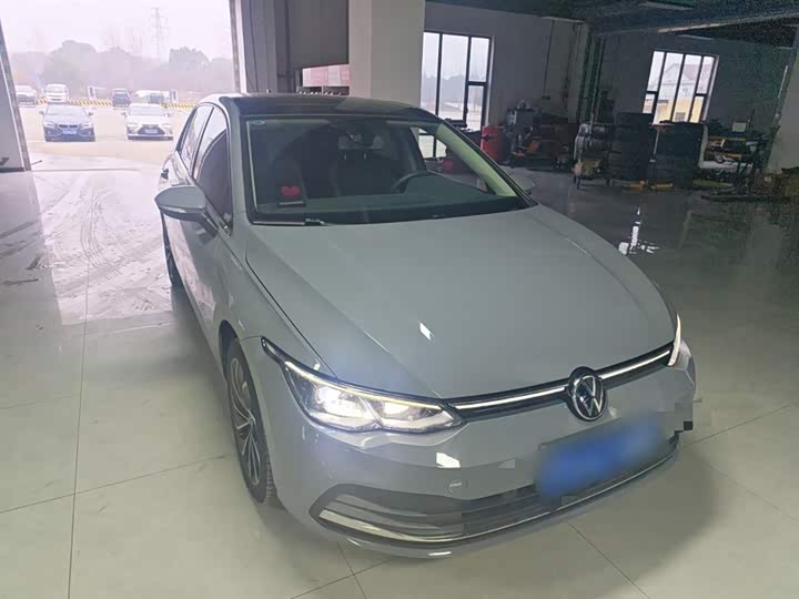 Фото 4 - Volkswagen Golf