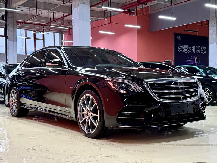 Фото 3 - Mercedes-Benz S-Class