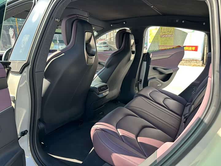 Фото 6 - Xiaomi SU7