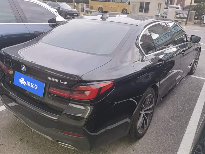 Фото 3 - BMW 5 Series Hybrid