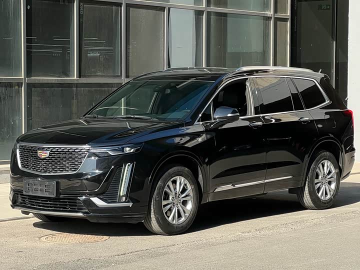 Фото 3 - Cadillac XT6